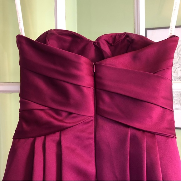 Formal Dress - Picture 4 of 7